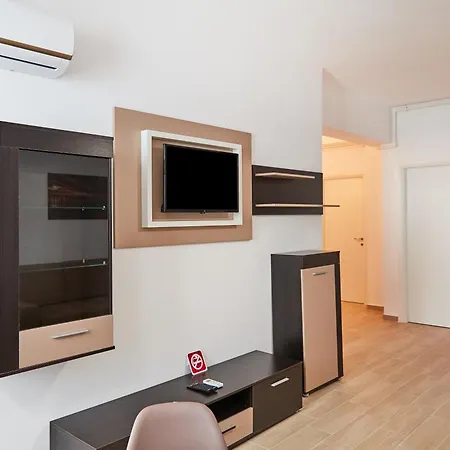 Excelsior Mamaia Nord Ξενοδοχείο με διαμερίσματα 3*