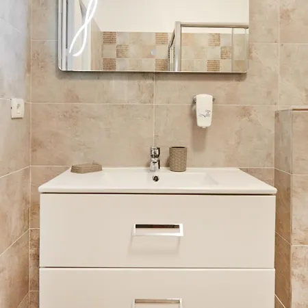 Excelsior Mamaia Nord ナボダリ