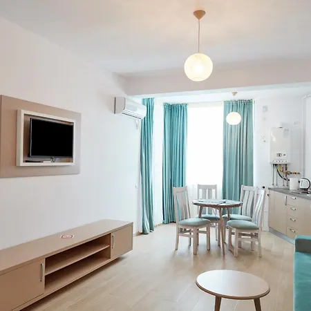 Excelsior Mamaia Nord 公寓式酒店 那沃达利